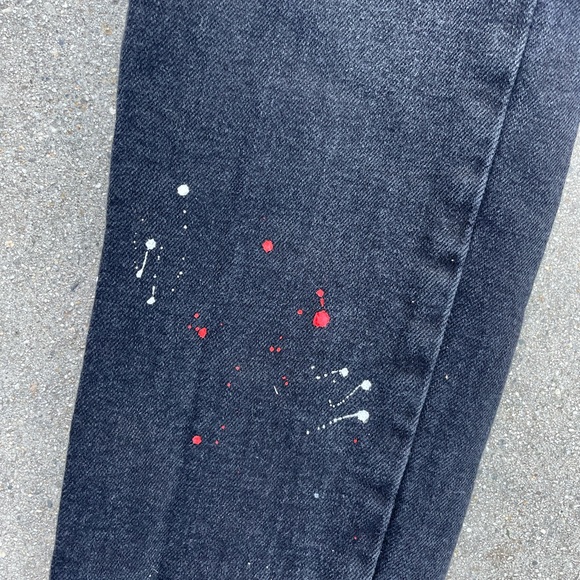 REPUTATION STUDIOS MENS BLACK PAINT SPLATTER DENIM - Picture 2 of 4